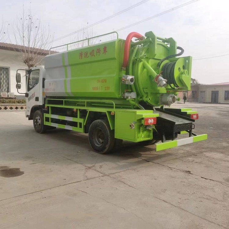 蓝牌高压疏通车 福田8方高压清洗吸污车的综合应用与优势